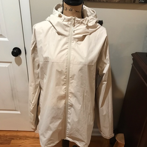 ▪️DIVIDED Cream Rain Jacket